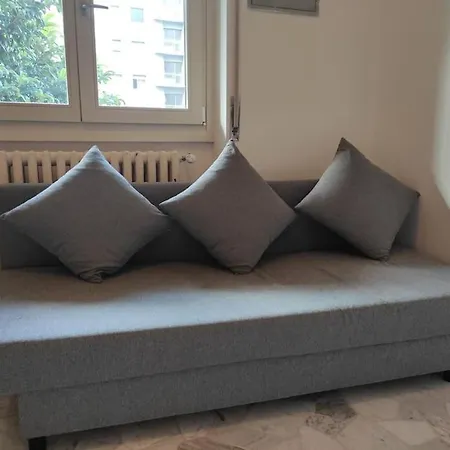 Appartement Bez In Fashion Design District Milaan